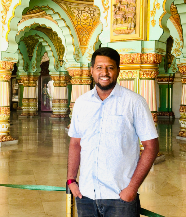 https://vokkaligamatrimony.co.in/v-uploads/v-profiles/female.png