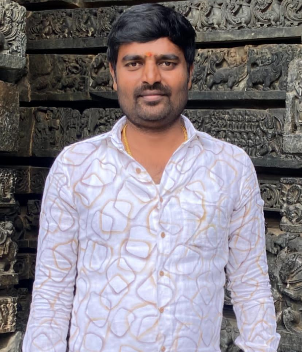 https://vokkaligamatrimony.co.in/v-uploads/v-profiles/female.png