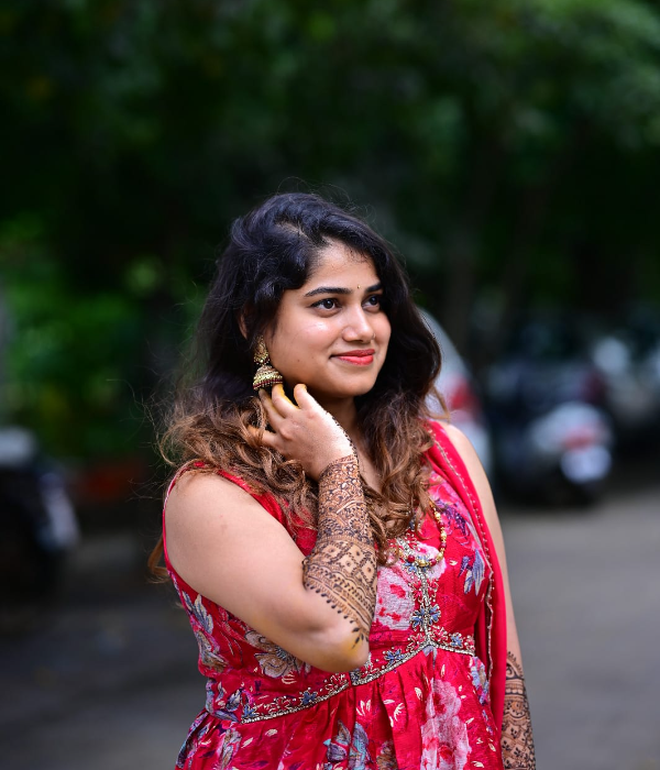 https://vokkaligamatrimony.co.in/v-uploads/v-profiles/female.png