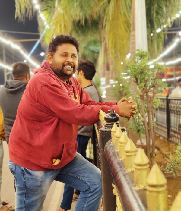https://vokkaligamatrimony.co.in/v-uploads/v-profiles/female.png