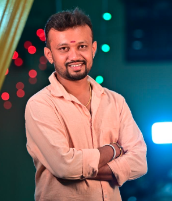 https://vokkaligamatrimony.co.in/v-uploads/v-profiles/female.png