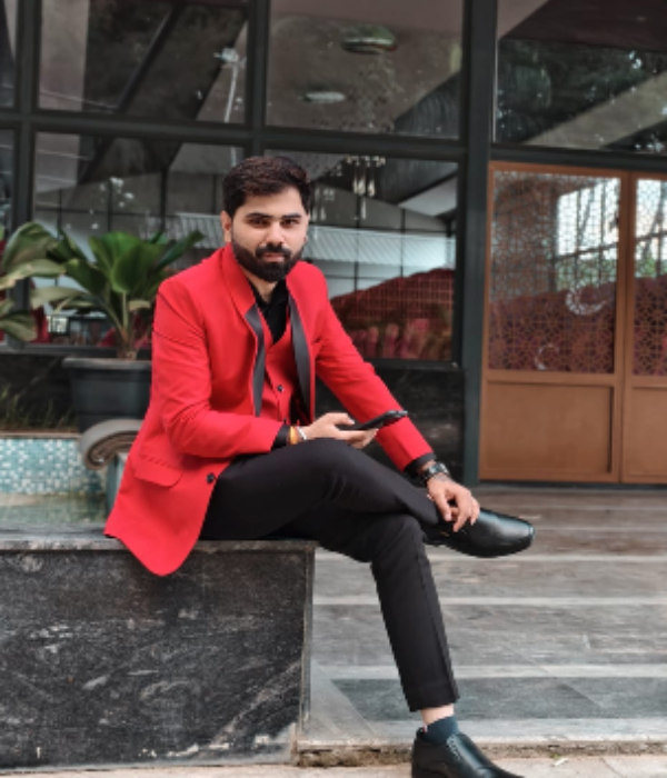 https://vokkaligamatrimony.co.in/v-uploads/v-profiles/female.png