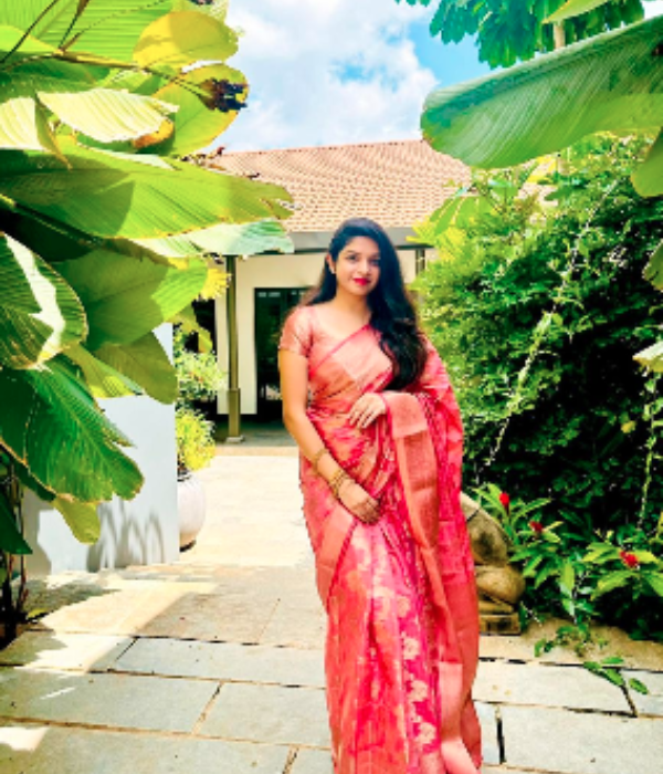 https://vokkaligamatrimony.co.in/v-uploads/v-profiles/female.png