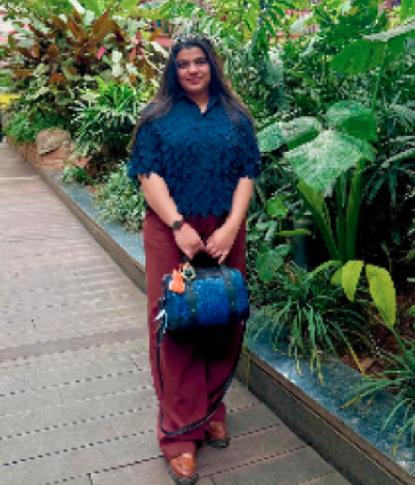 https://vokkaligamatrimony.co.in/v-uploads/v-profiles/female.png