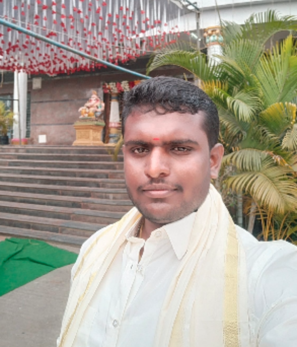 https://vokkaligamatrimony.co.in/v-uploads/v-profiles/female.png