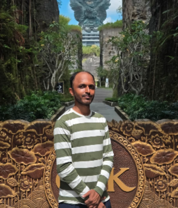 https://vokkaligamatrimony.co.in/v-uploads/v-profiles/female.png