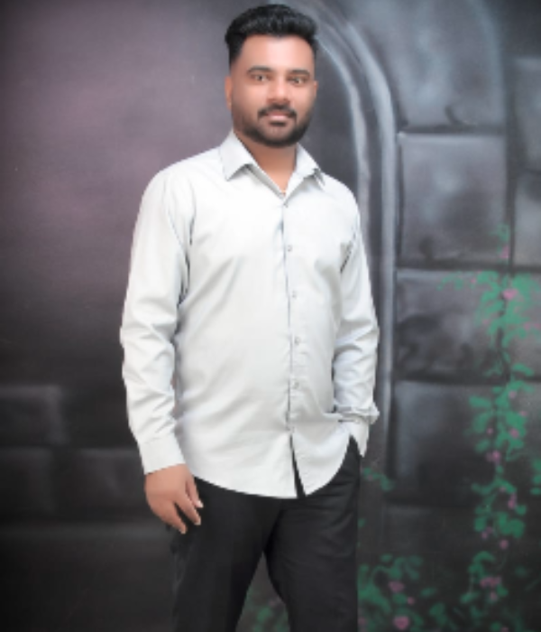 https://vokkaligamatrimony.co.in/v-uploads/v-profiles/female.png
