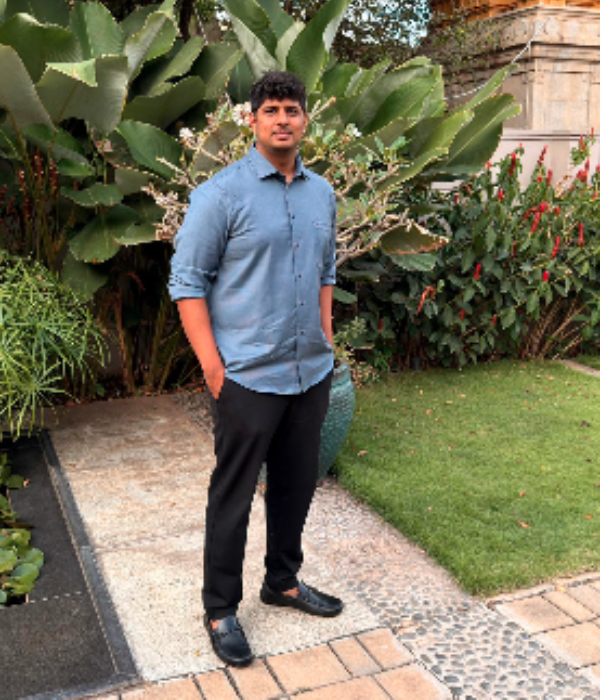 https://vokkaligamatrimony.co.in/v-uploads/v-profiles/female.png