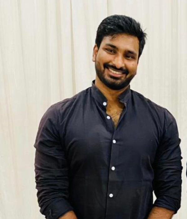 https://vokkaligamatrimony.co.in/v-uploads/v-profiles/female.png