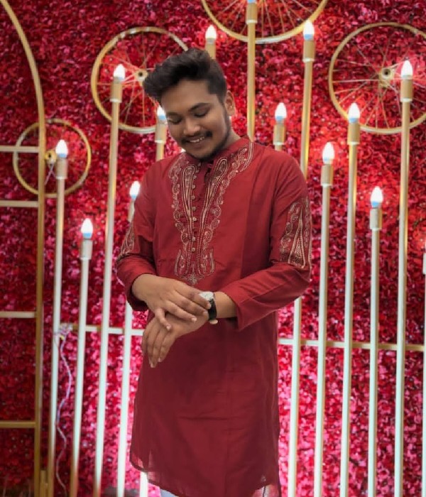 https://vokkaligamatrimony.co.in/v-uploads/v-profiles/female.png